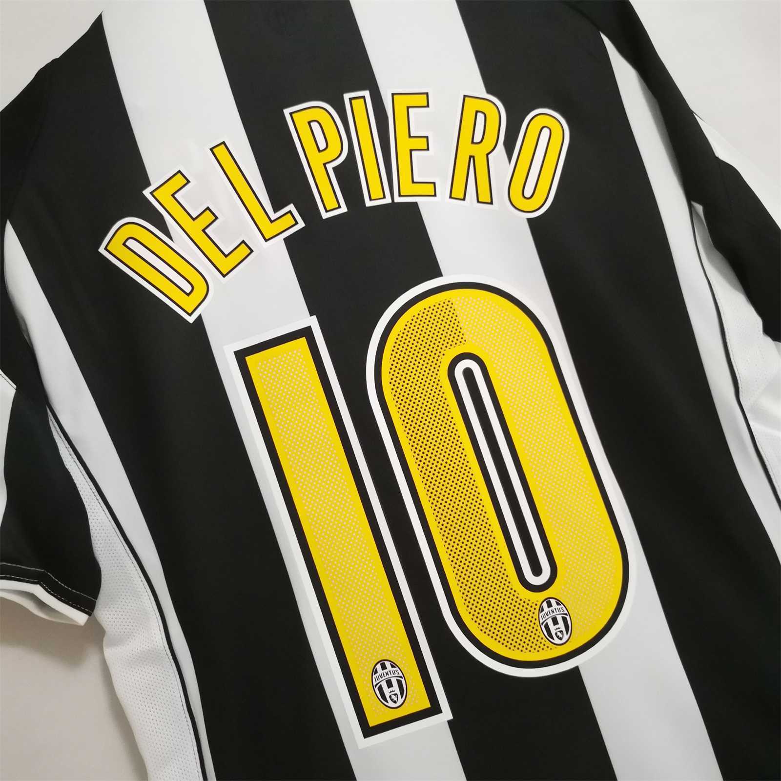 04-05 Juventus Retro Jersey Away - view 13