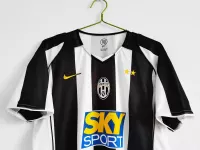 04-05 Juventus Retro Jersey Away - view 12