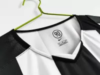 04-05 Juventus Retro Jersey Away - view 8