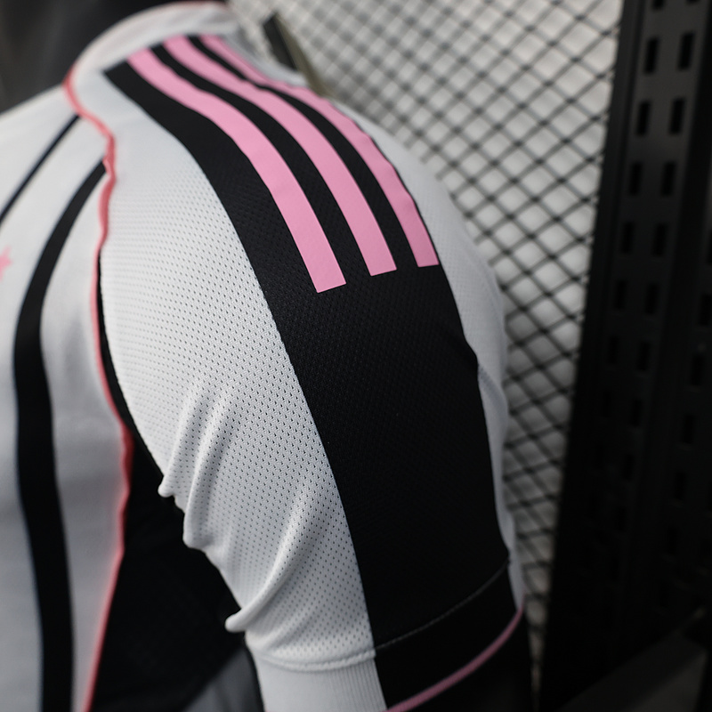 25-26 Juventus Home Soccer Jersey Player Version - view 7