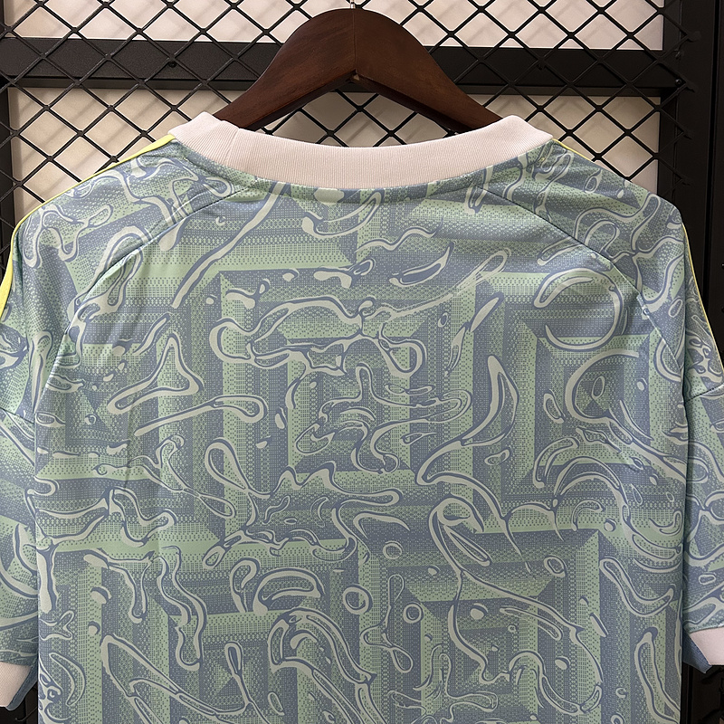 25-26 Juventus Away Soccer Jersey - view 4