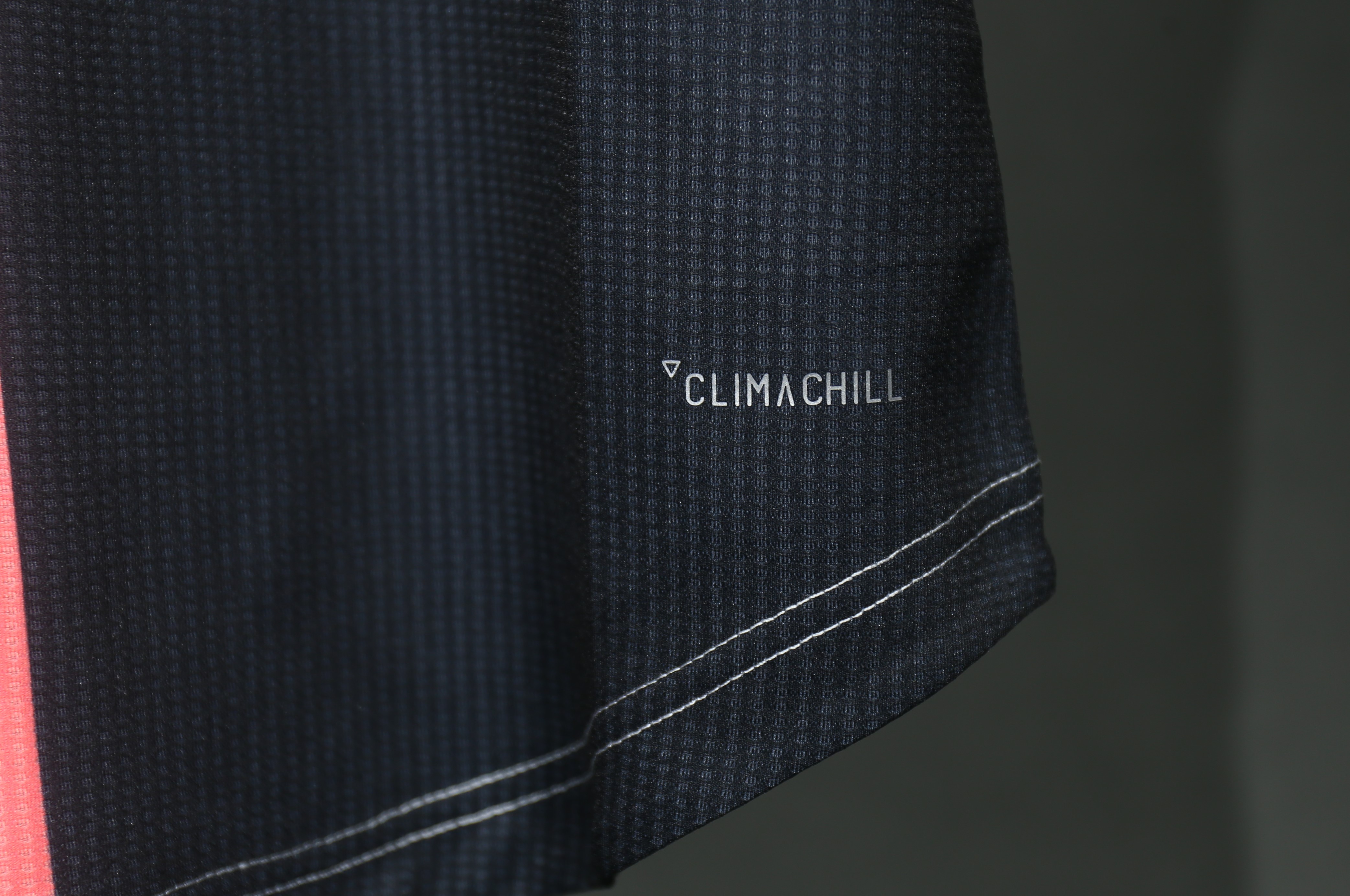 2019-20 Juventus Retro Jersey Home Player Edition Long Sleeve - view 5