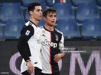 2019-20 Juventus Retro Jersey Home Player Edition - view 14