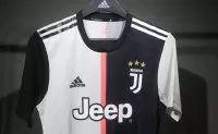 2019-20 Juventus Retro Jersey Home Player Edition - view 18