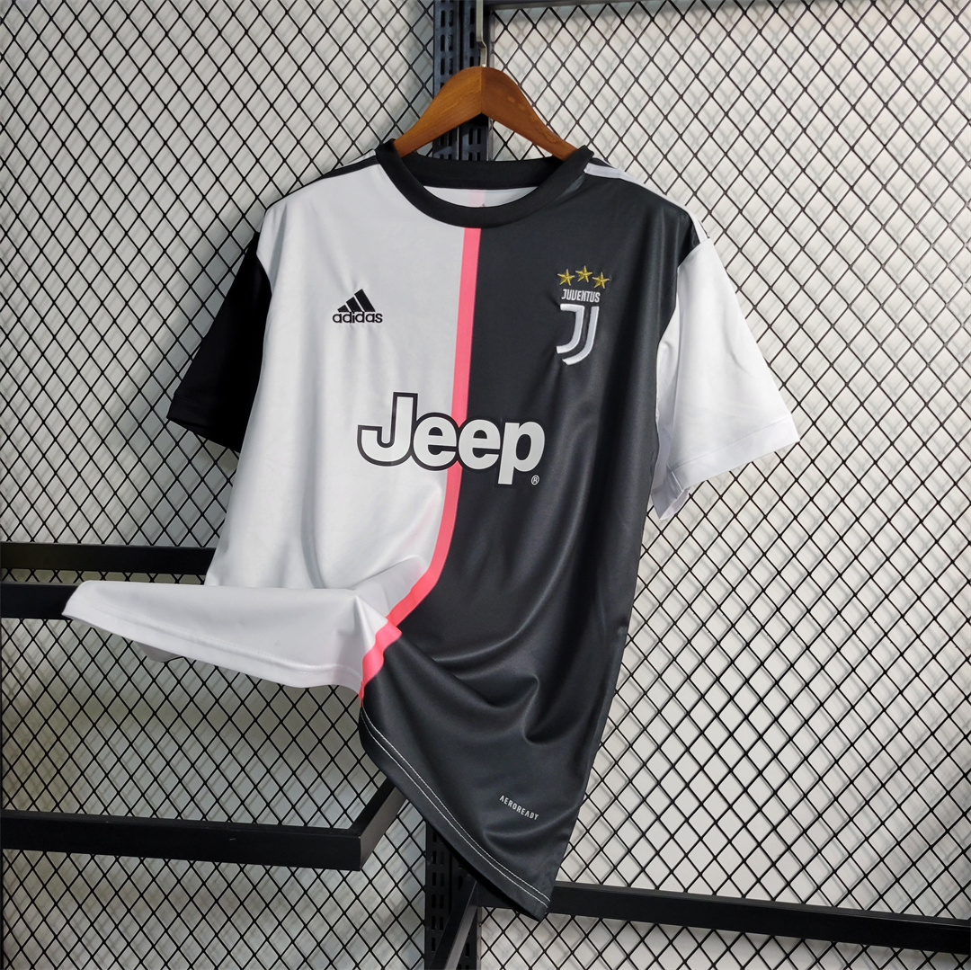 19-20 Juventus Retro Jersey Home - view 3