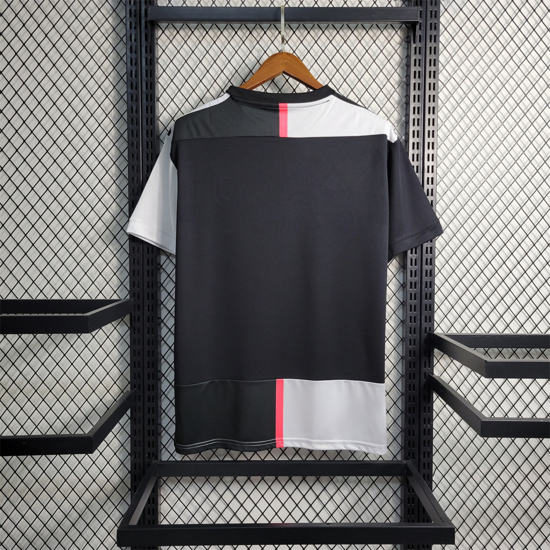 19-20 Juventus Retro Jersey Home - view 8