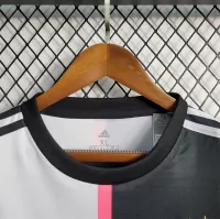 19-20 Juventus Retro Jersey Home - view 4