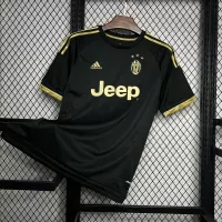 15-16 Juventus Retro Jersey Third Away - view 7