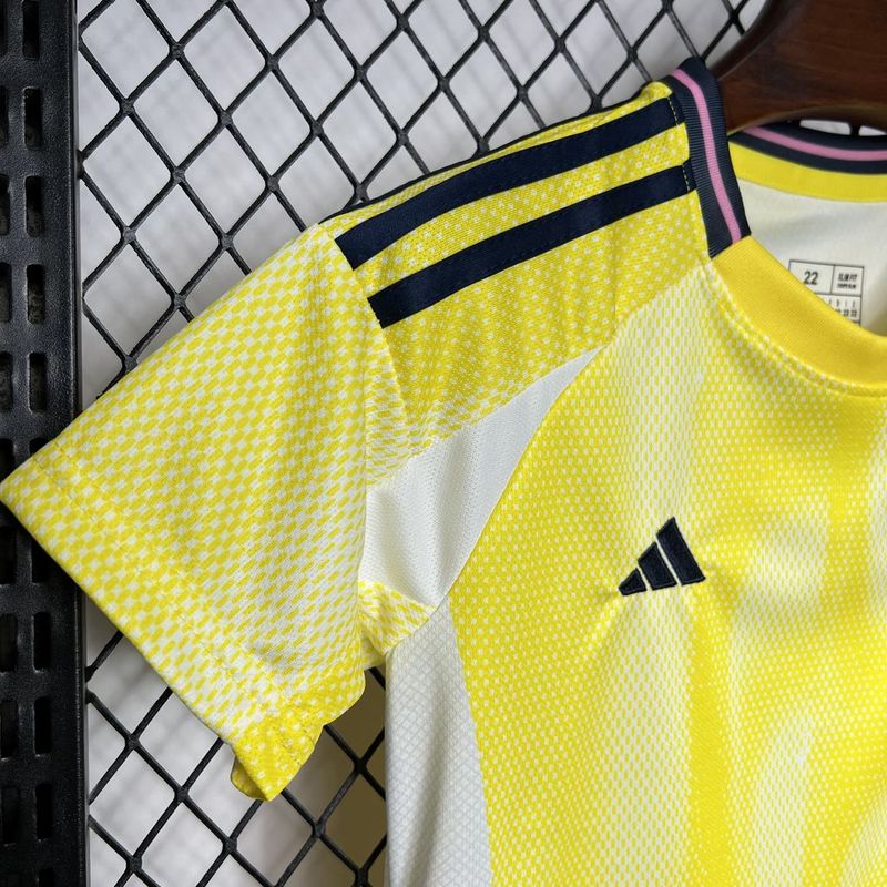 24-25 Juventus Away Soccer Kids Kit Jersey+Shorts - view 6