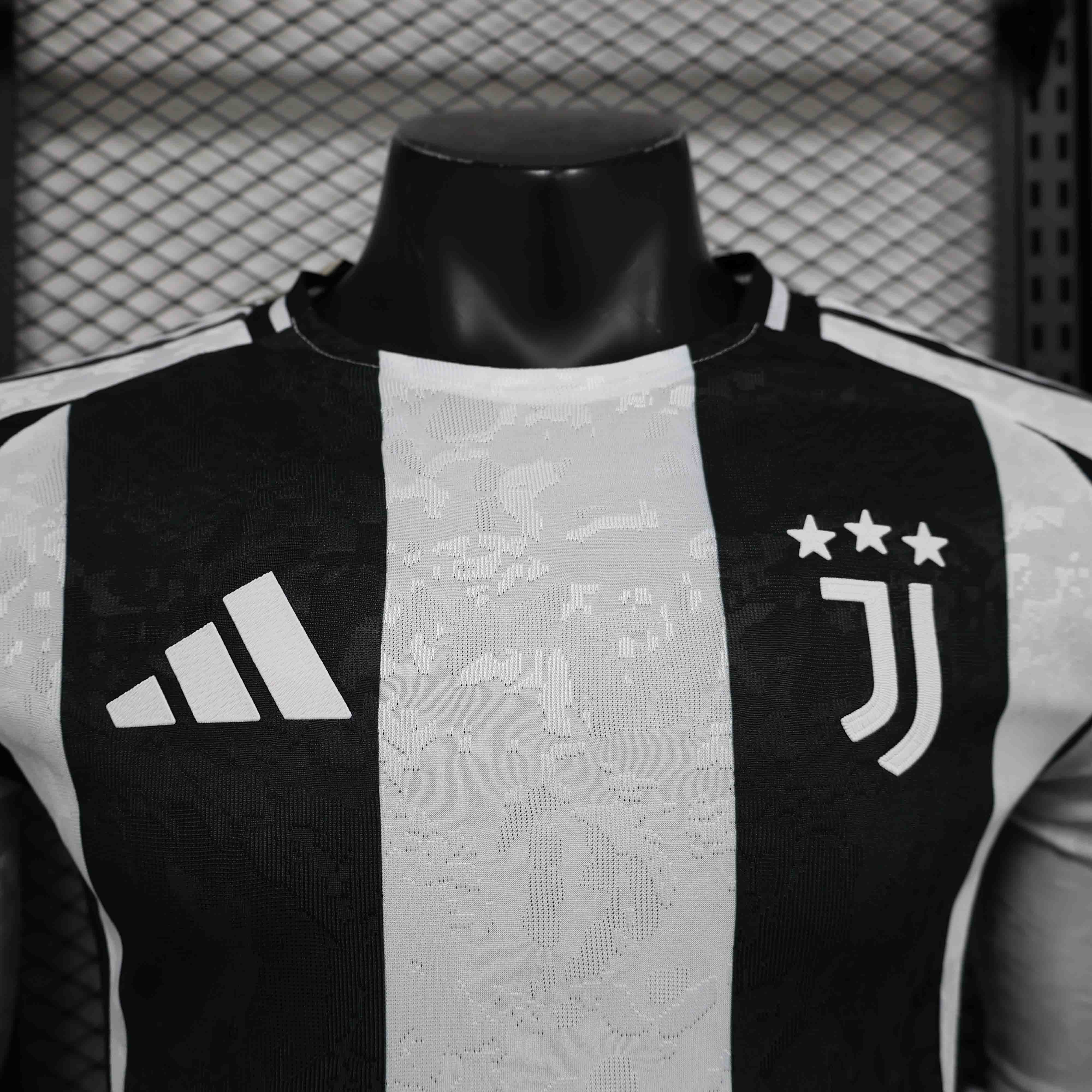 24-25 Juventus Home Soccer Jersey Player Version Long Sleeve - view 5