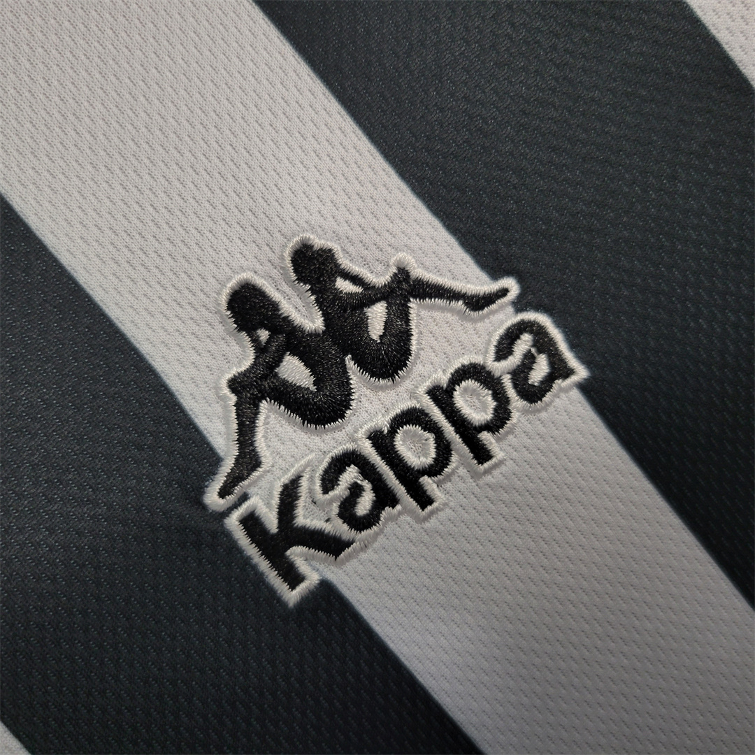 95-97 Juventus Home Retro Jersey - view 5