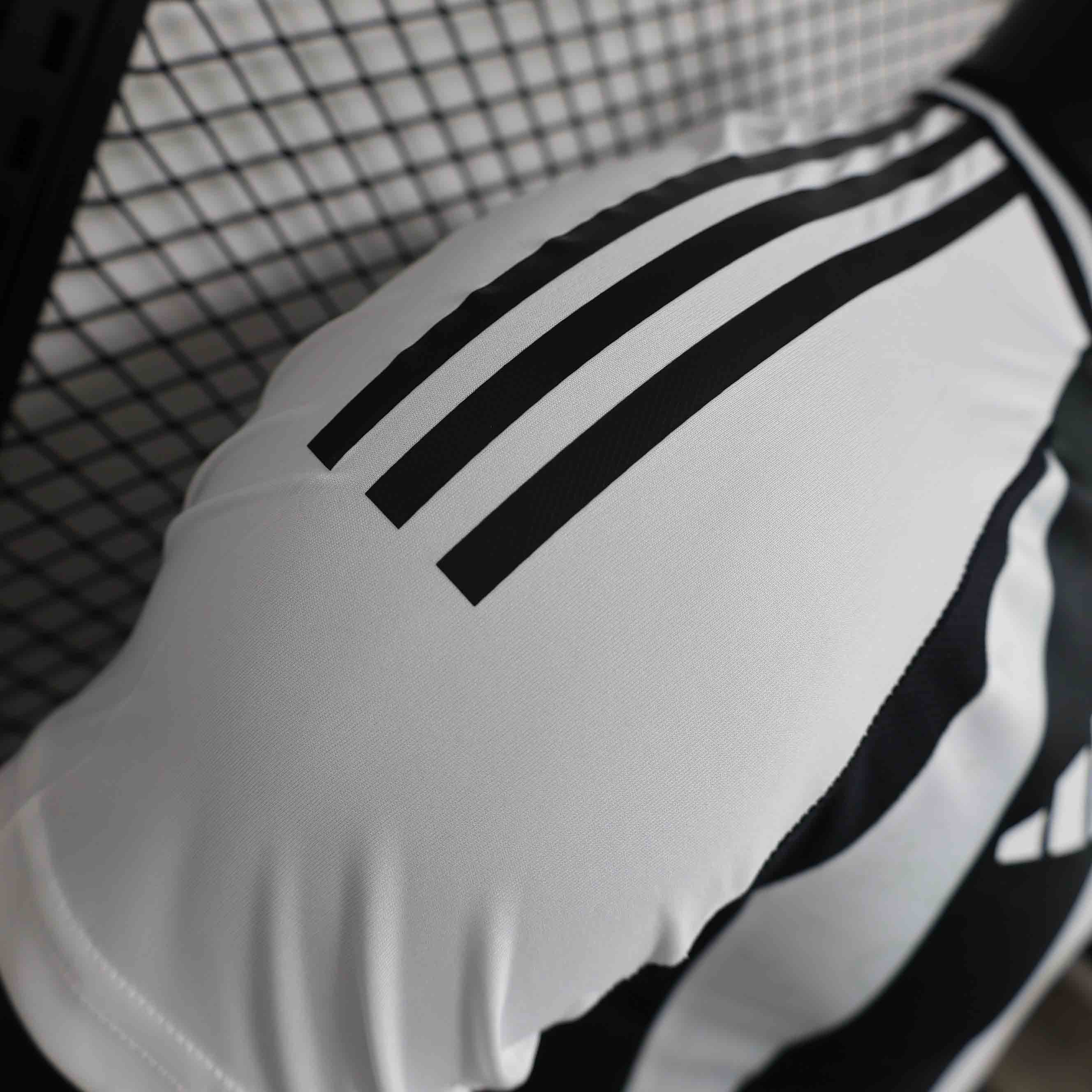 24-25 Juventus Home Soccer Jersey Player Version - view 3