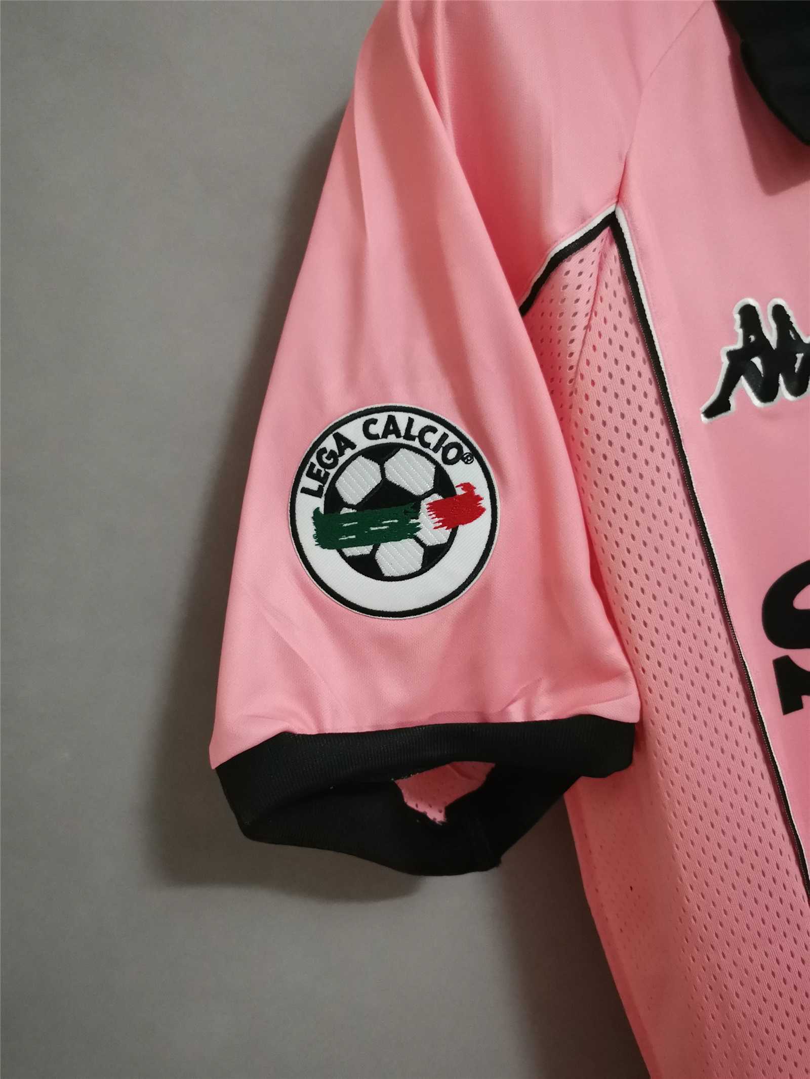 97-98 Juventus Third Away Retro Jersey - view 7
