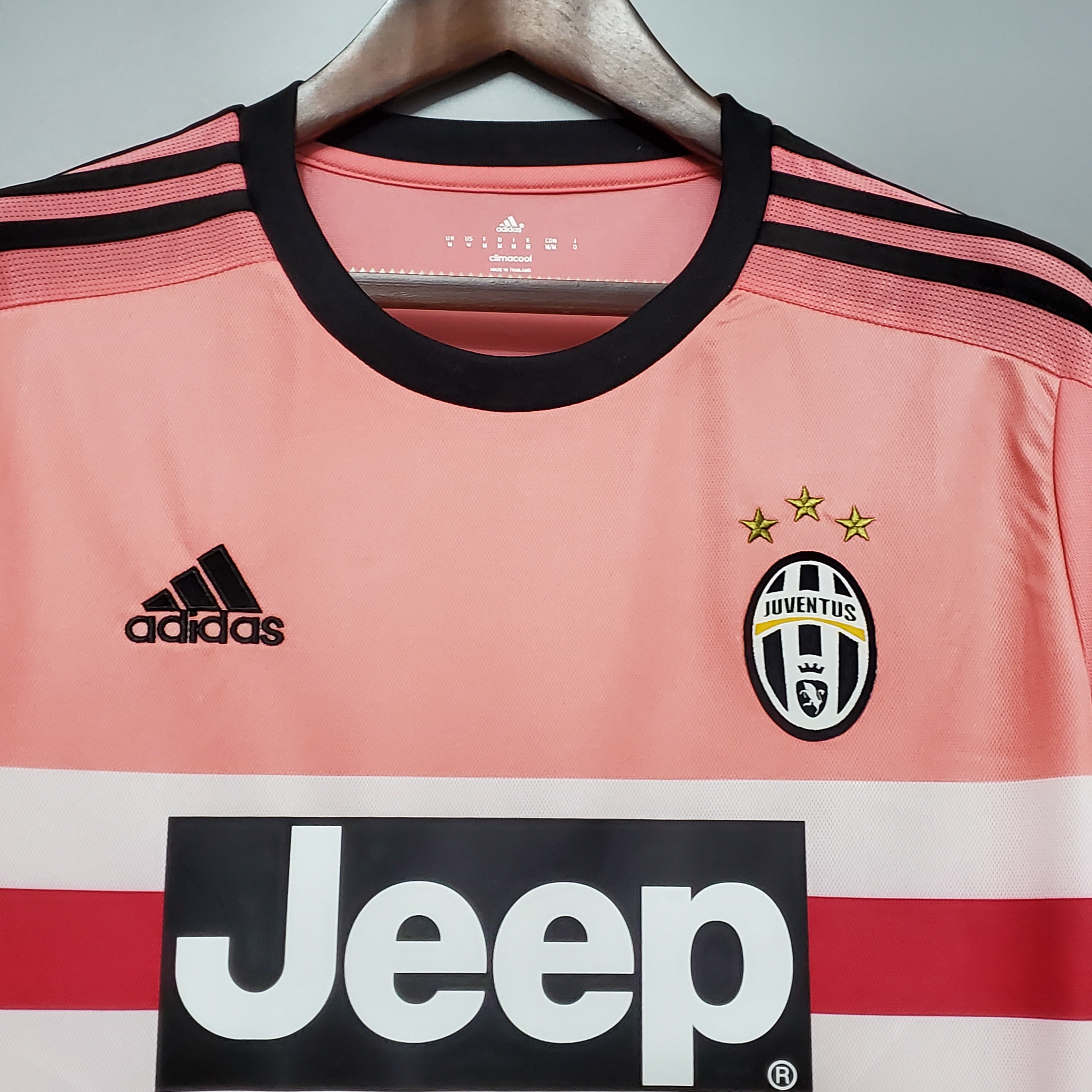 15-16 Juventus Retro Jersey Away - view 5