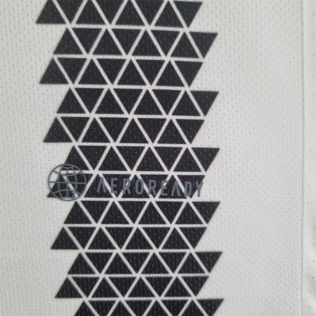 22-23 Juventus Home Jersey Fan Version - view 5