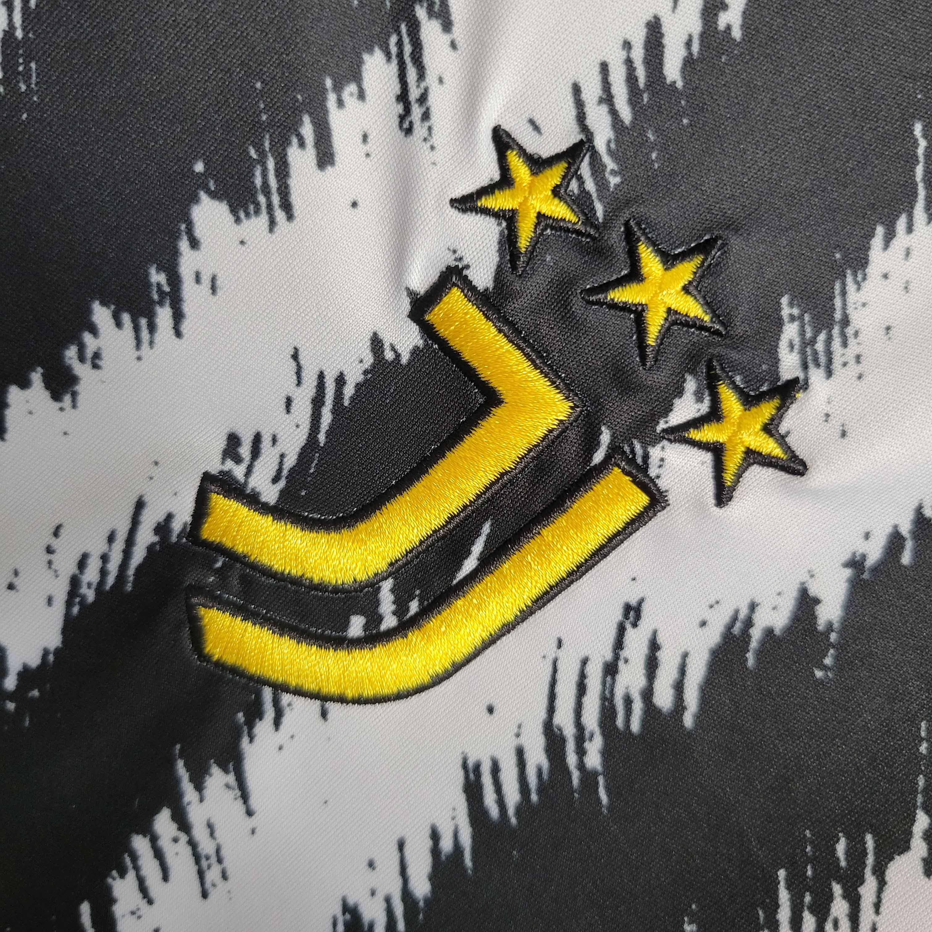 23-24 Juventus Home Fan Version - view 5
