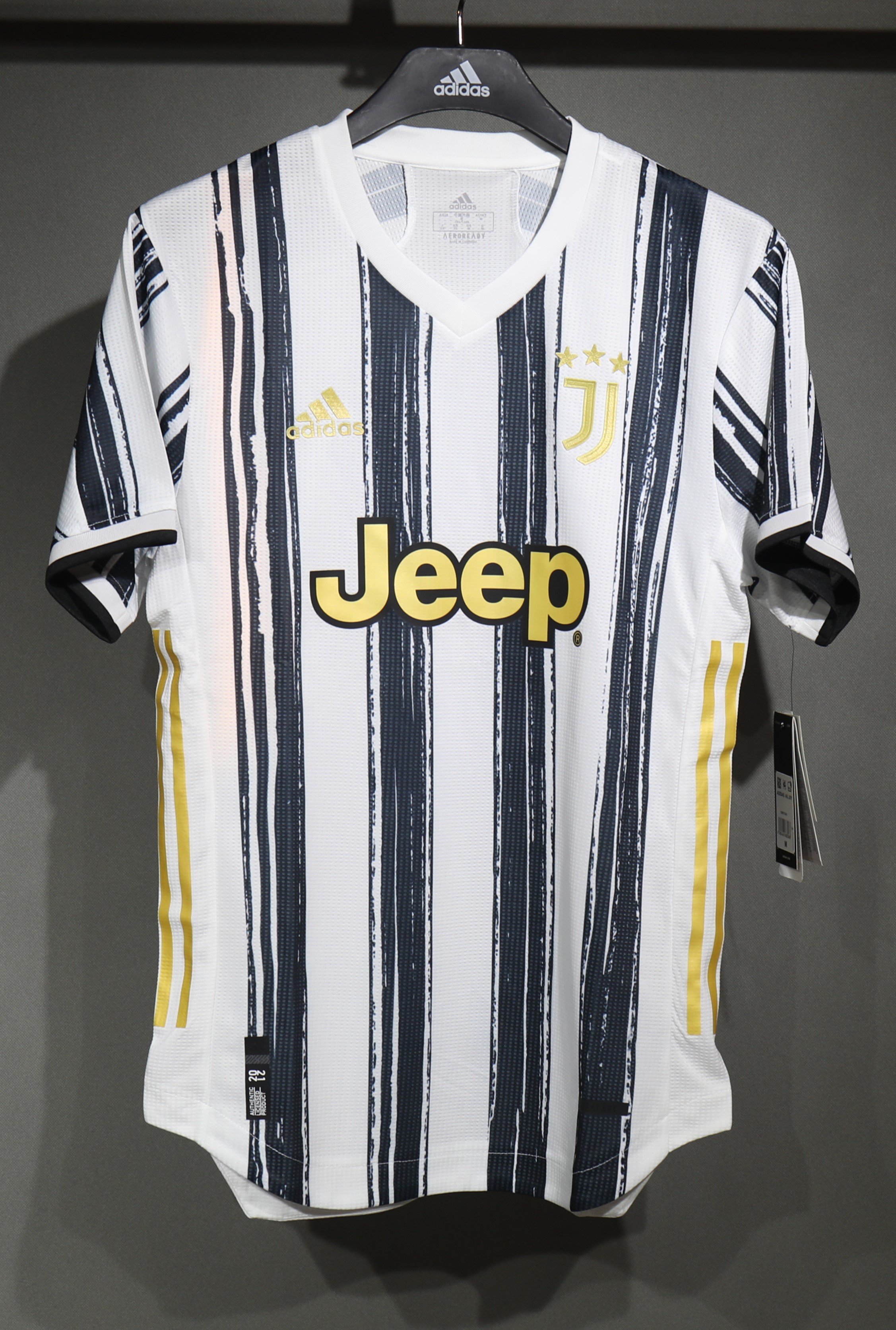 20-21 Juventus Home Retro Jersey Player Version