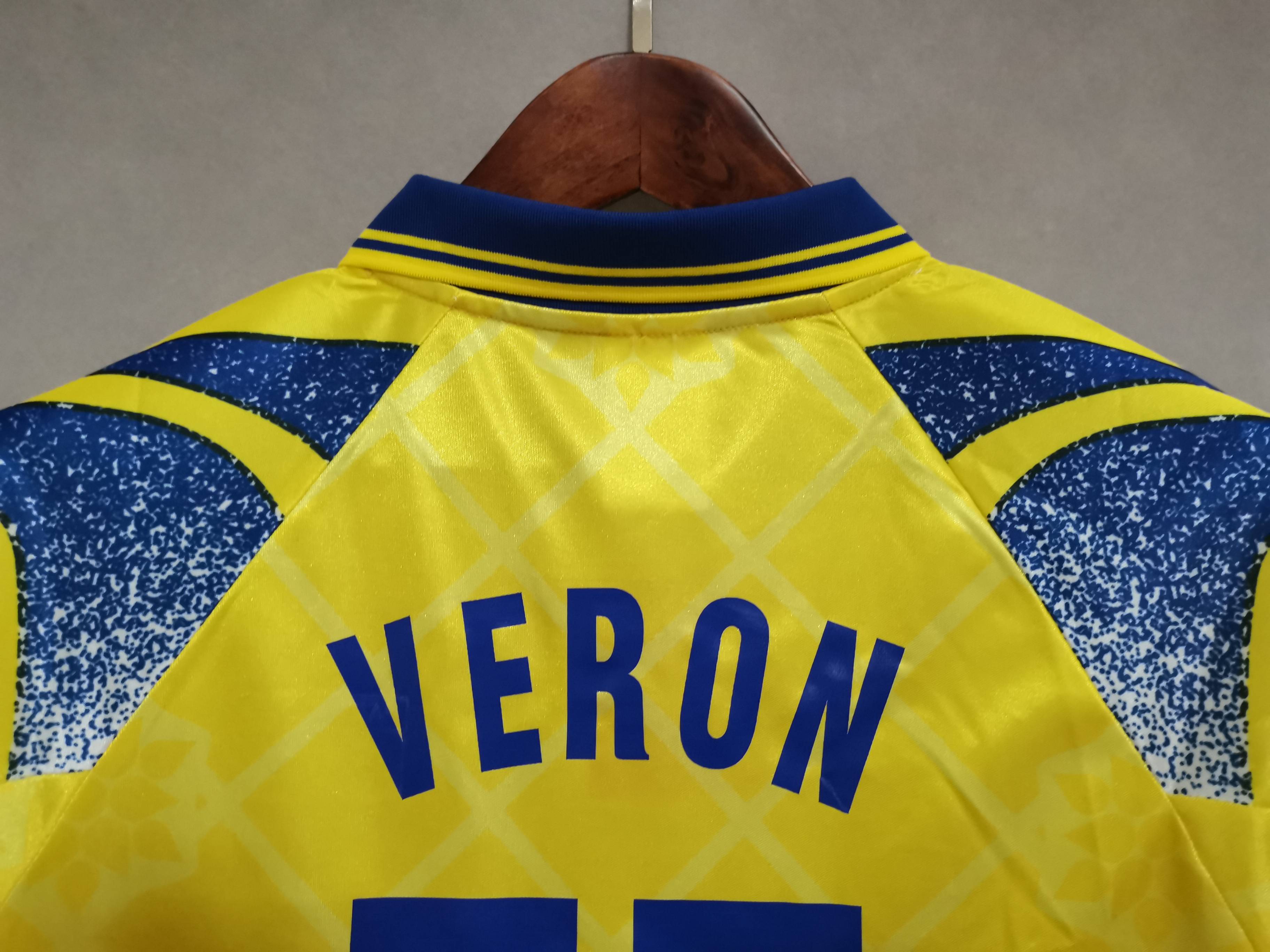 95-97 Parma Calcio Soccer Retro Jersey - view 7