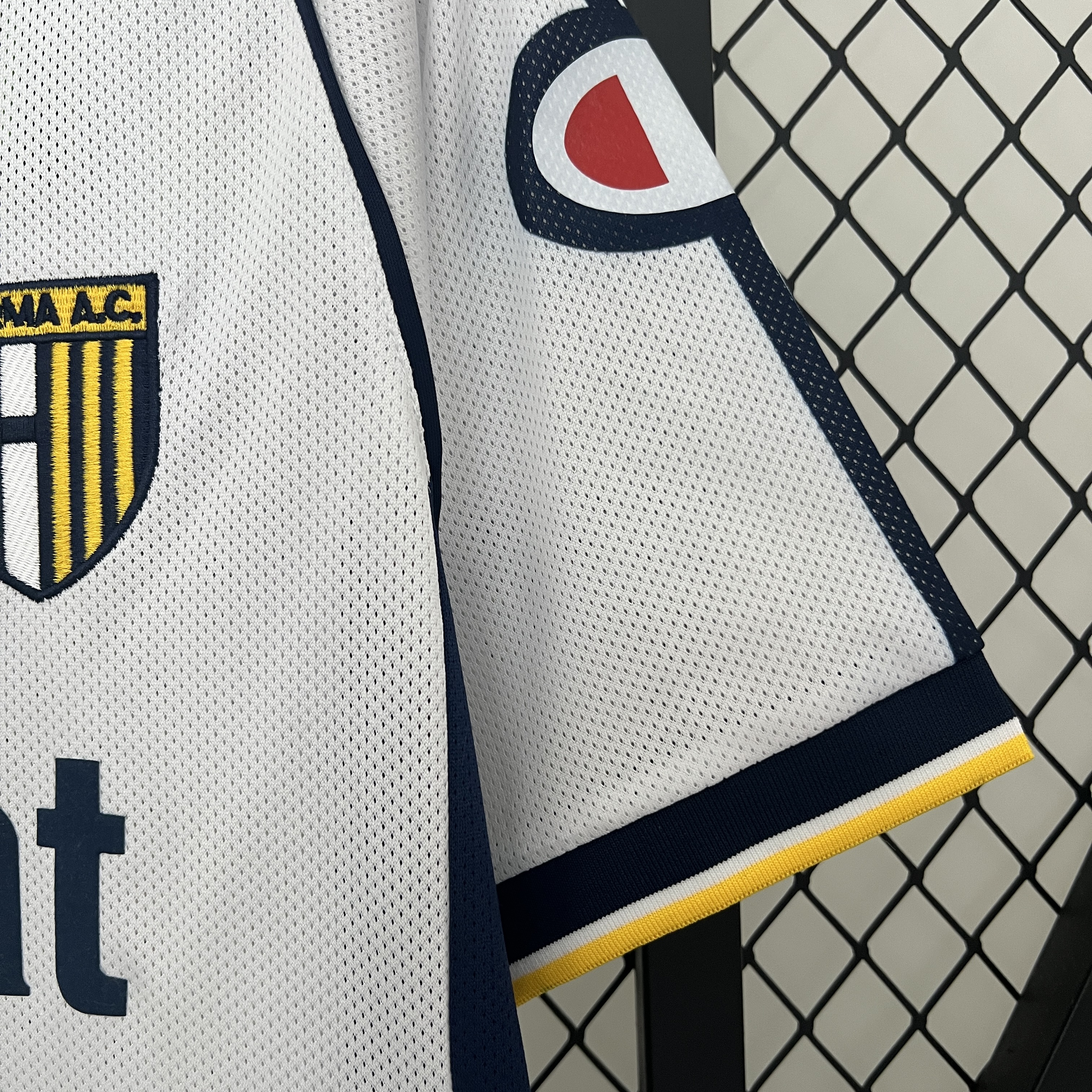 03-04 Parma Calcio Away Soccer Retro Jersey - view 3