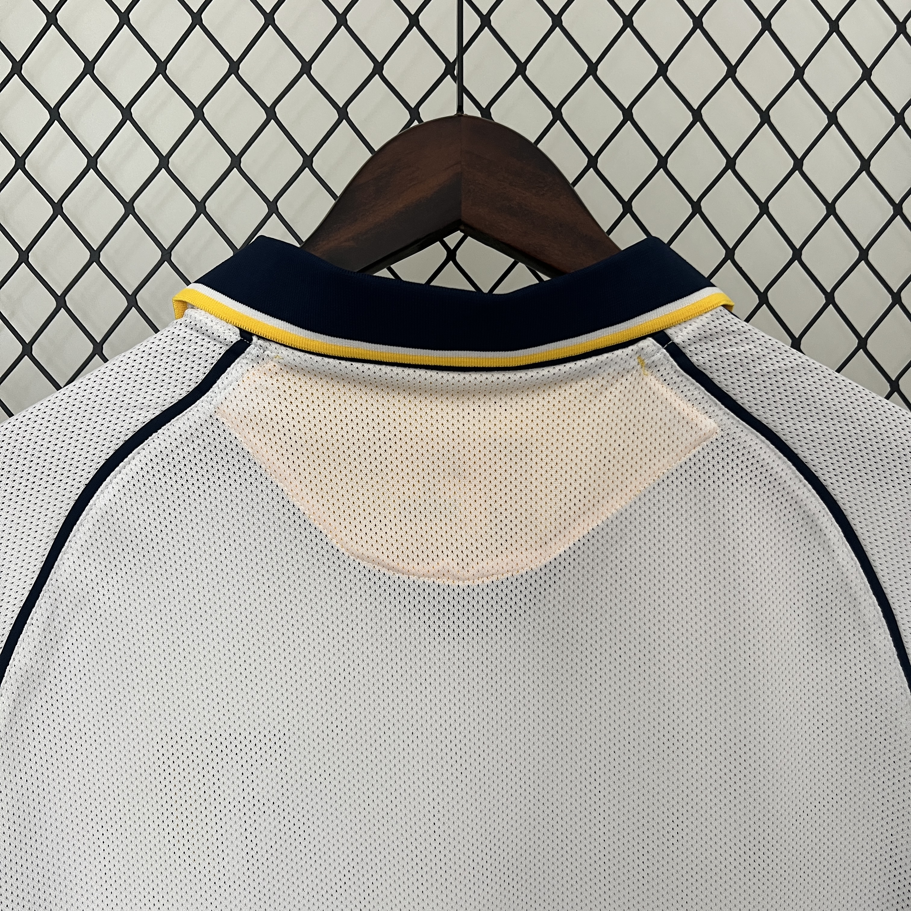 03-04 Parma Calcio Away Soccer Retro Jersey - view 6