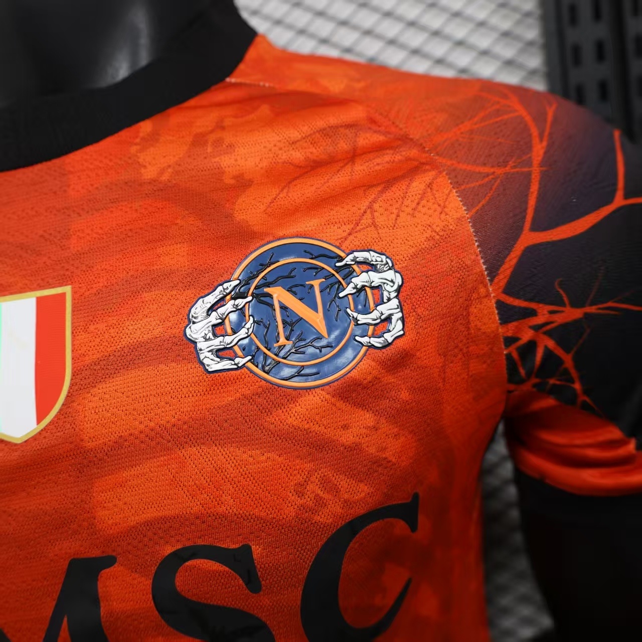 25-26 SSC Napoli Halloween Match Shirt Red - view 5