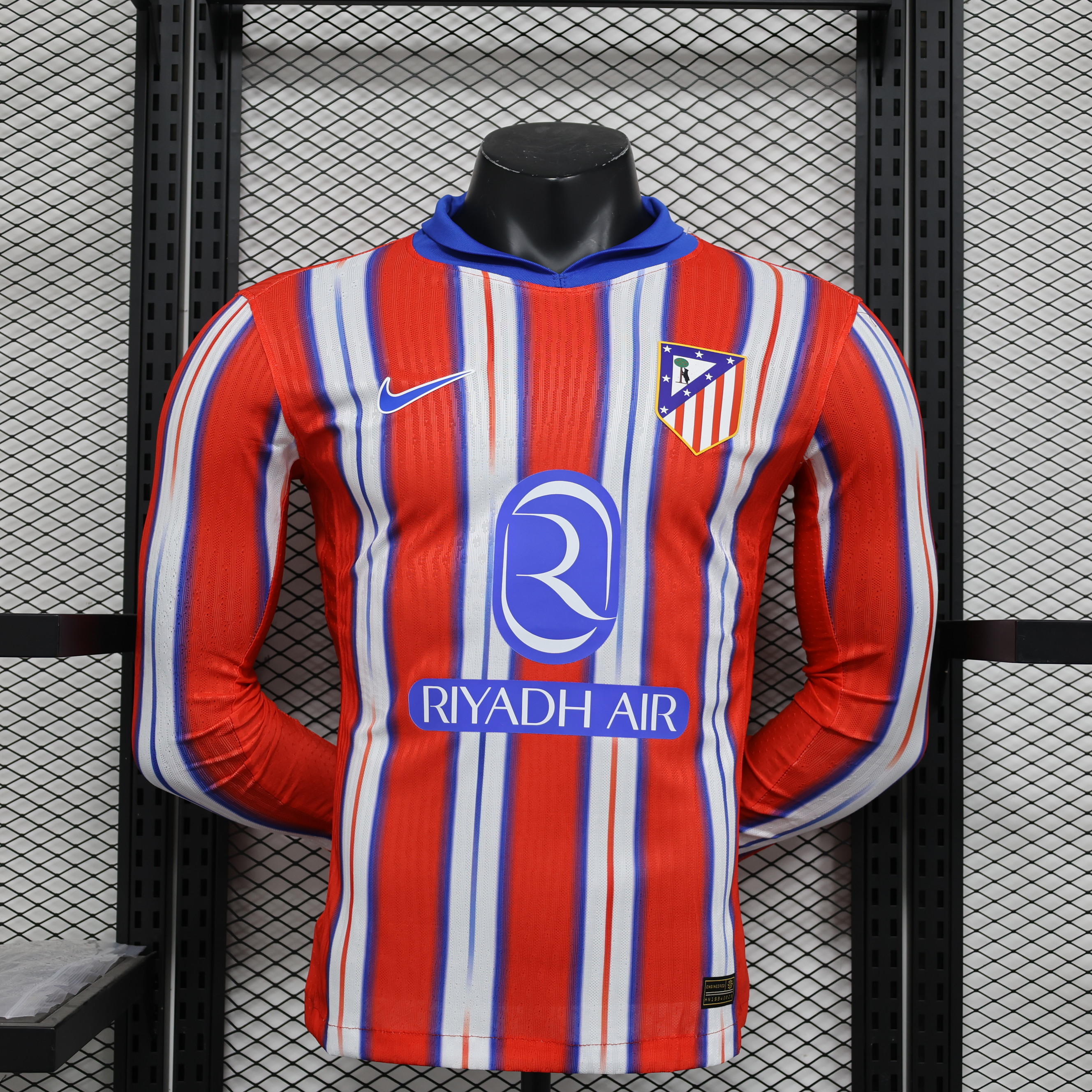 24-25 Atletico Madrid Home Soccer Jersey Player Edition Long Sleeve