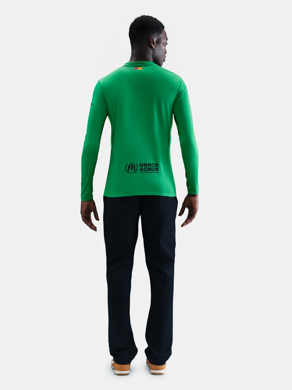 25-26 Barcelona Goalkeeper Soccer Jersey Long Sleeve Green - view 5