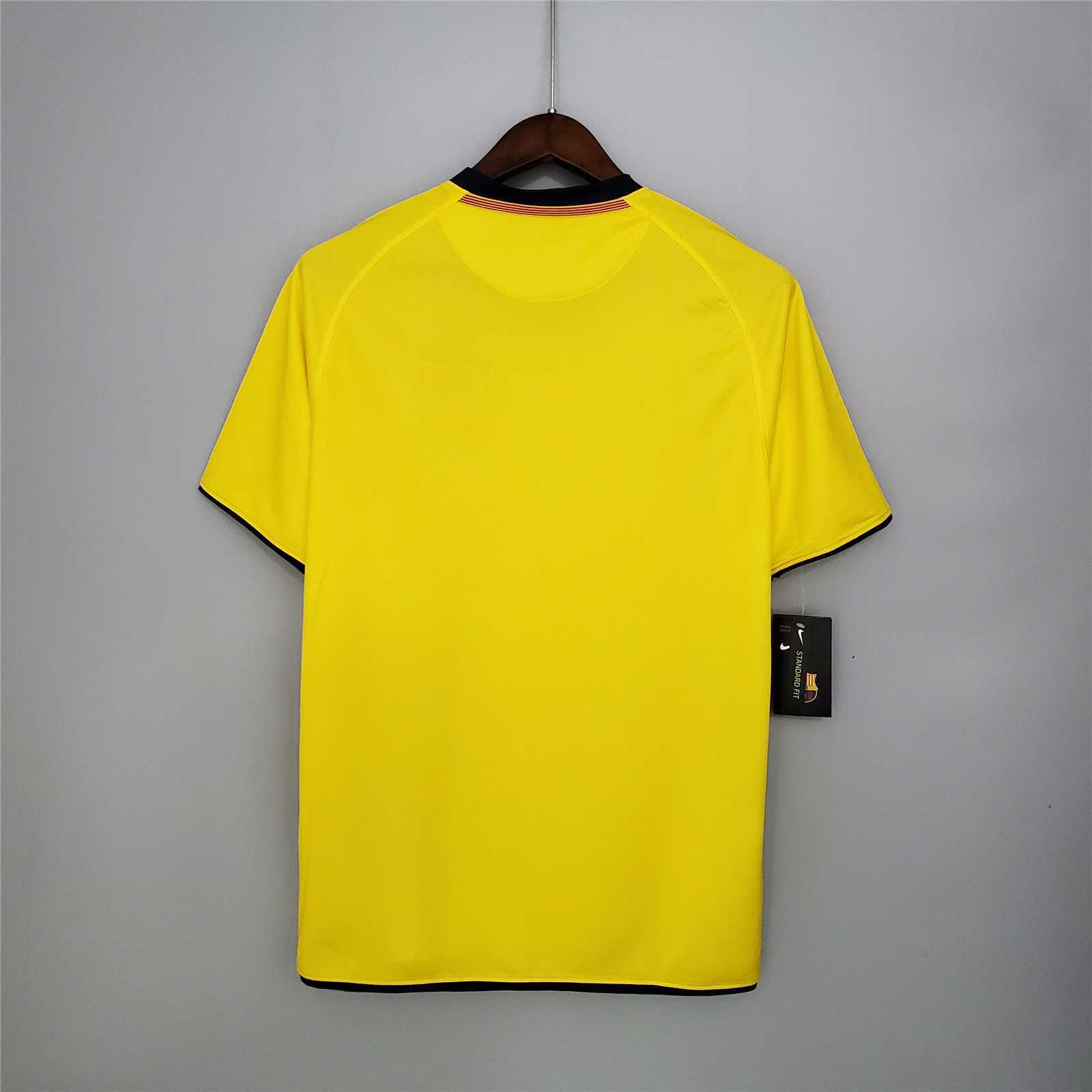08-09 Barcelona Away Retro Jersey - view 3