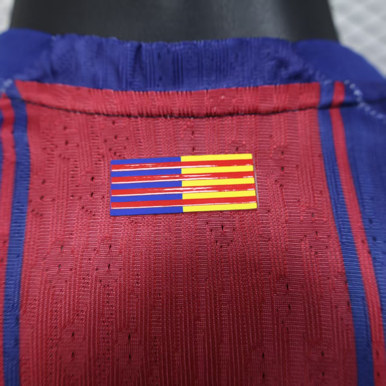 25-26 Barcelona Red Blue Home Soccer Jersey Long Sleeve - view 4