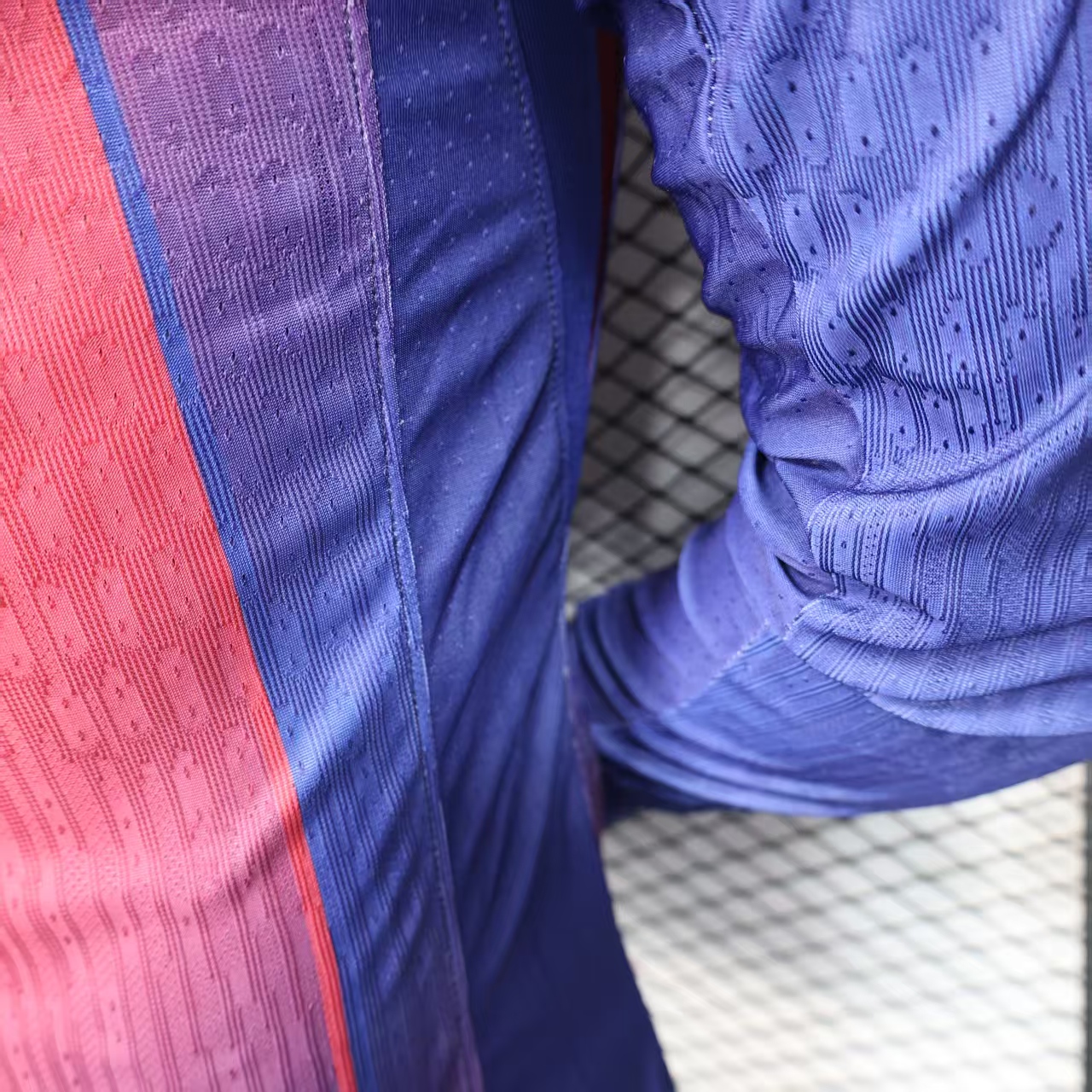 25-26 Barcelona Red Blue Home Soccer Jersey Long Sleeve - view 5
