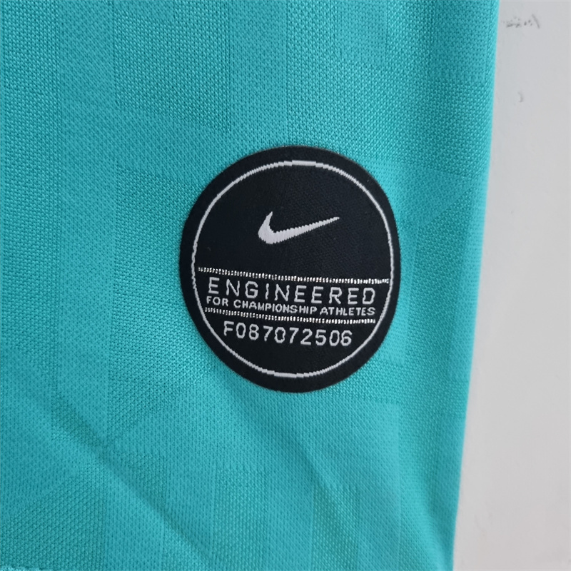 19-20 Barcelona Home Retro Jersey - view 5