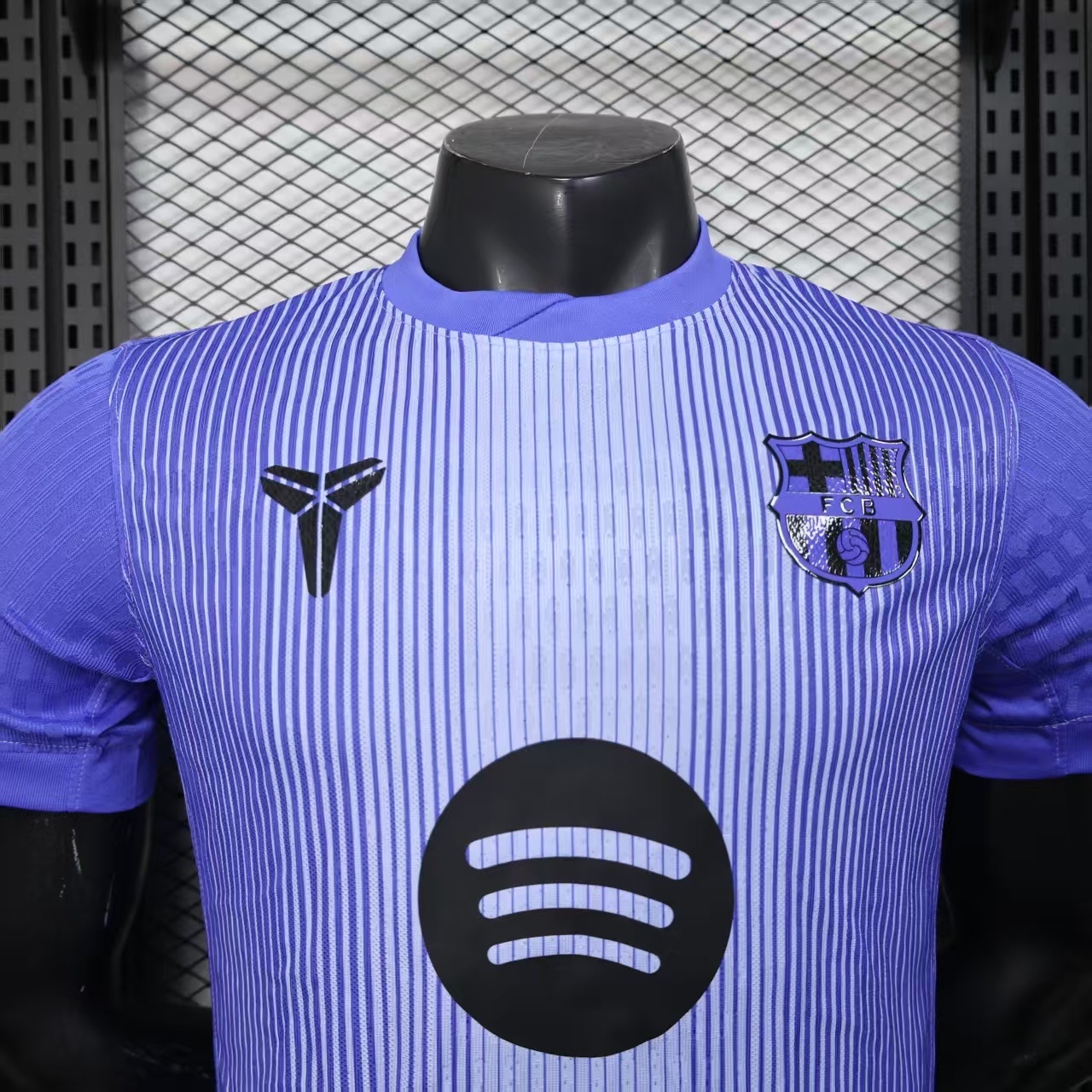 25-26 Barcelona Special Player Version Soccer Jersey - view 13