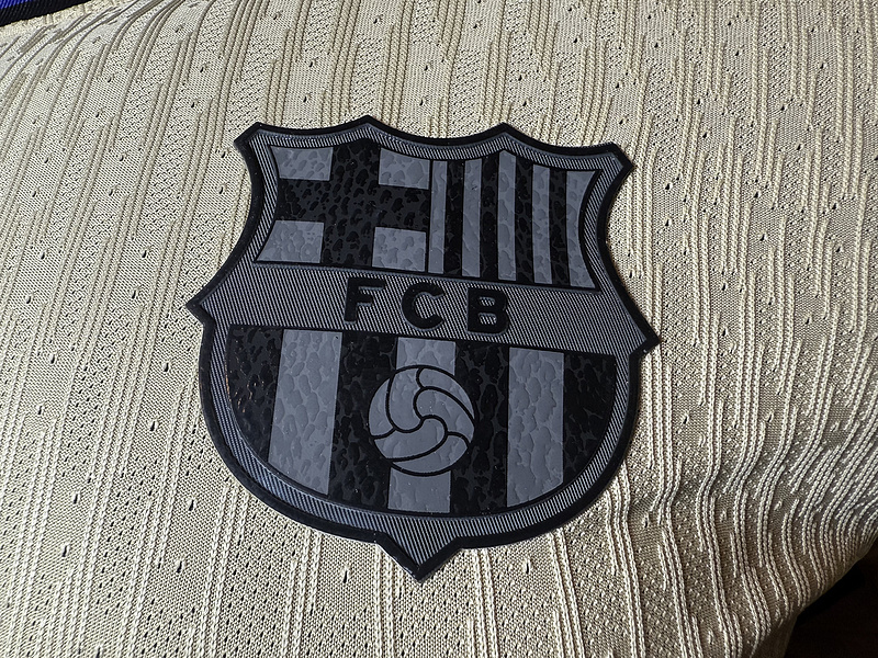 25-26 Barcelona Away Player Version Soccer Jersey Correct Logo - view 11