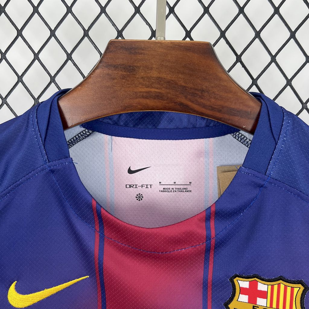 25-26 Barcelona Home Women Soccer Jersey - view 5