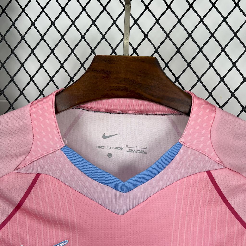 25-26 Barcelona Special Edition Pink Soccer Jersey - view 5