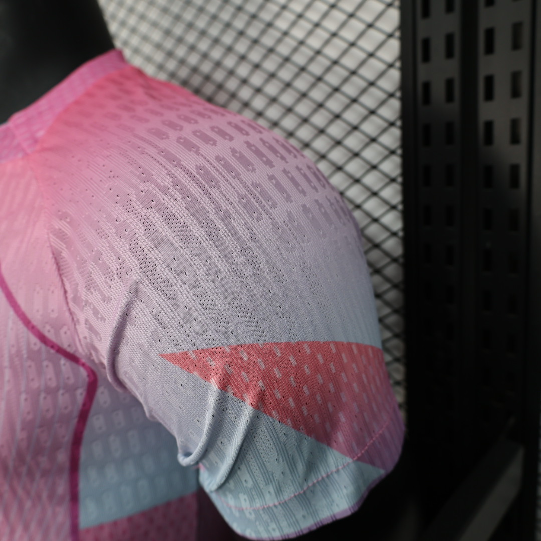 25-26 Barcelona Pink Special Edition Player Version Soccer Jersey - view 9