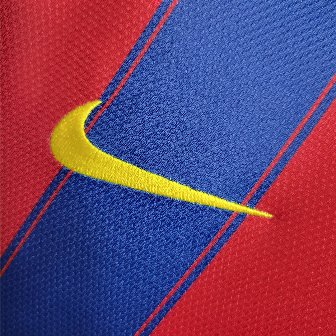 09-10 Barcelona Home Retro Jersey - view 7