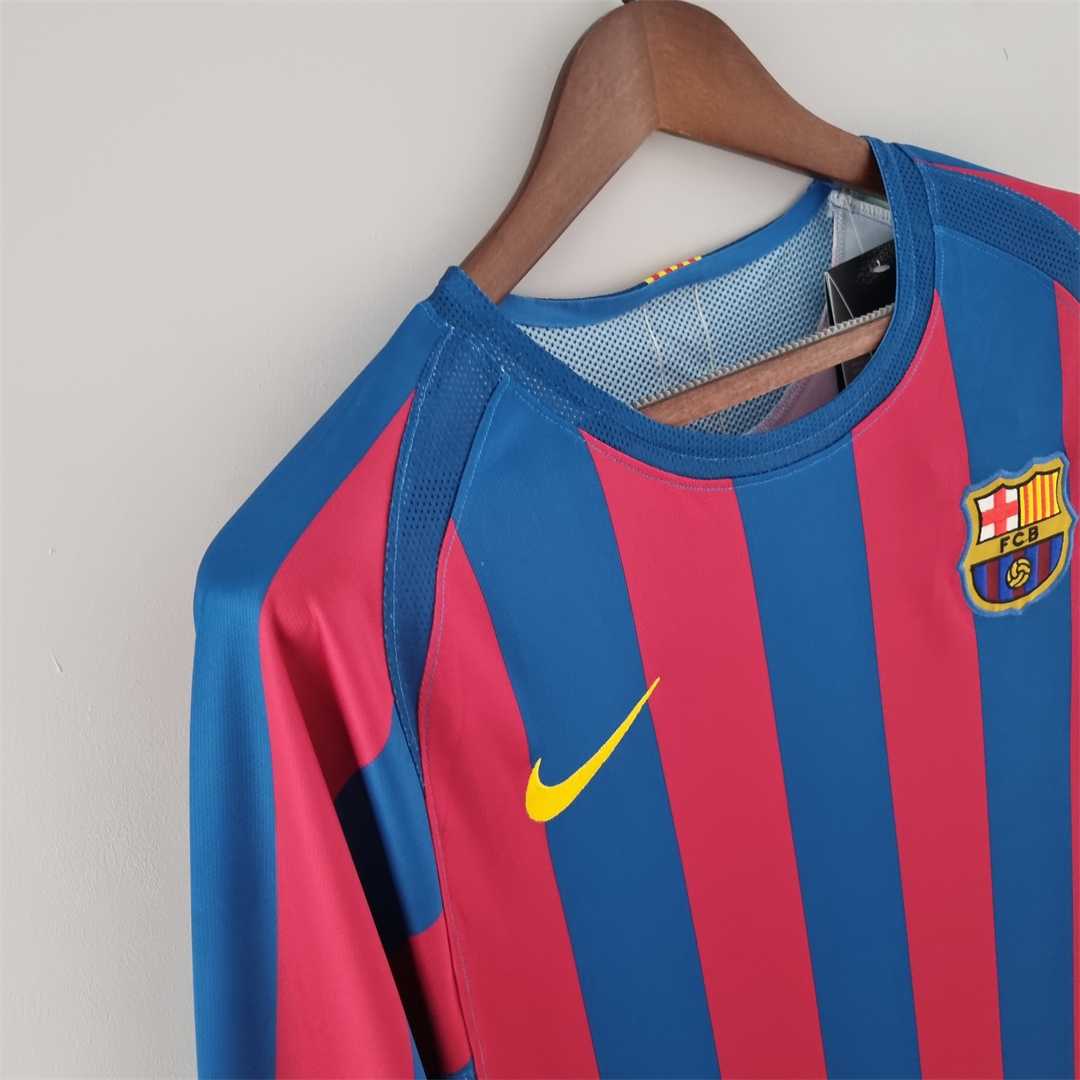 05-06 Barcelona Home Retro Jersey Long Sleeve - view 10