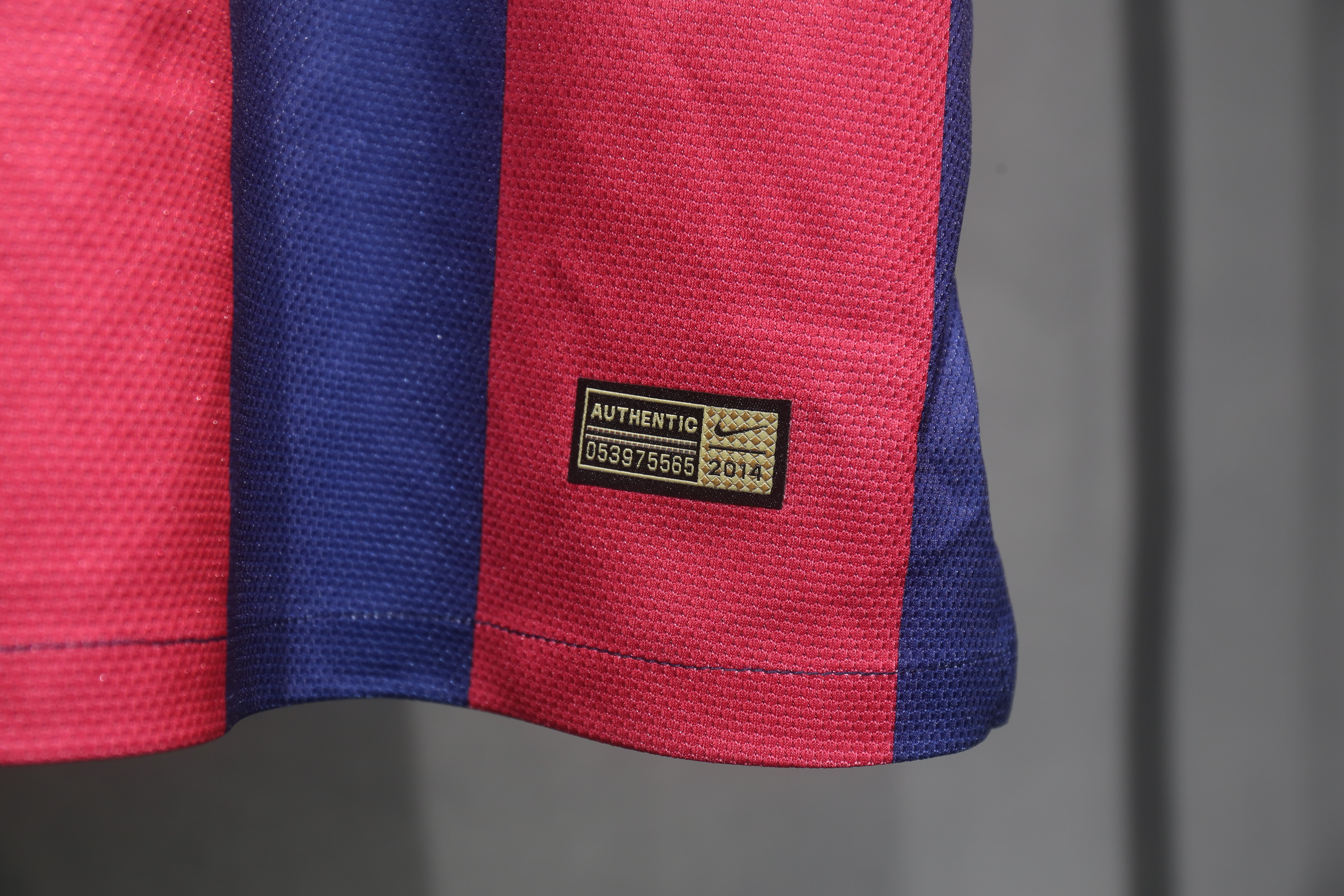 14-15 Barcelona Home Retro Jersey Player Version - view 4