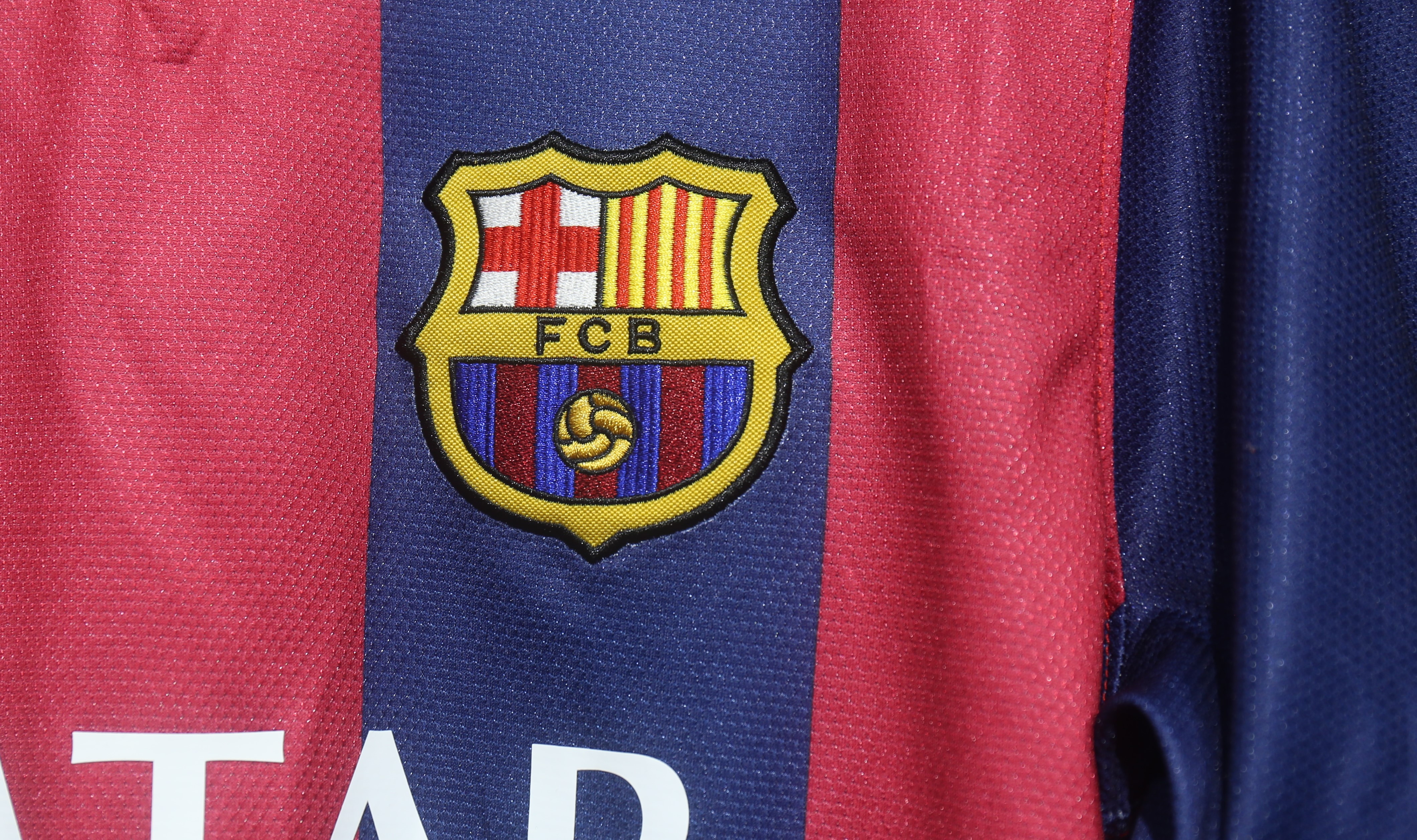 14-15 Barcelona Home Retro Jersey Player Version - view 9
