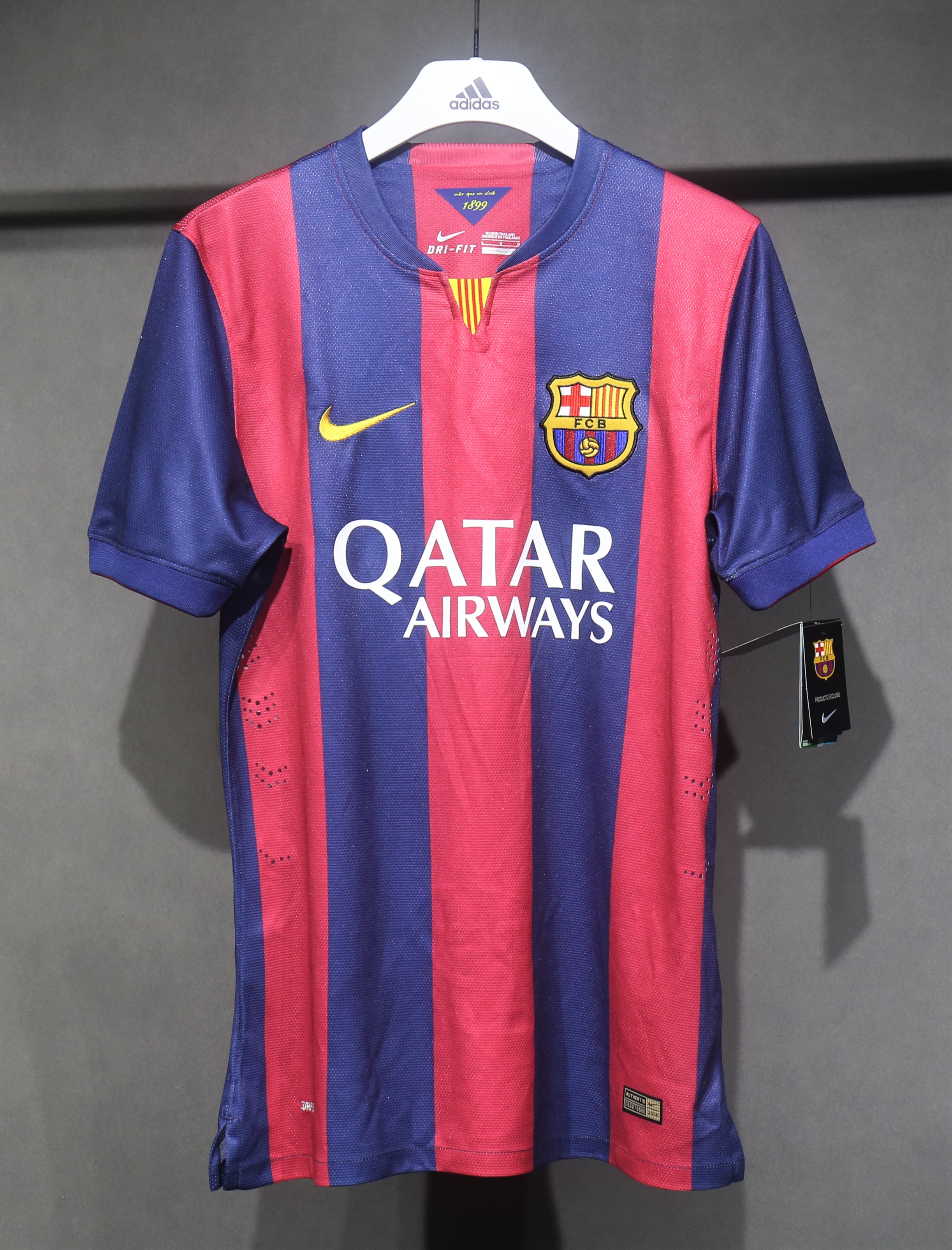 14-15 Barcelona Home Retro Jersey Player Version - view 11