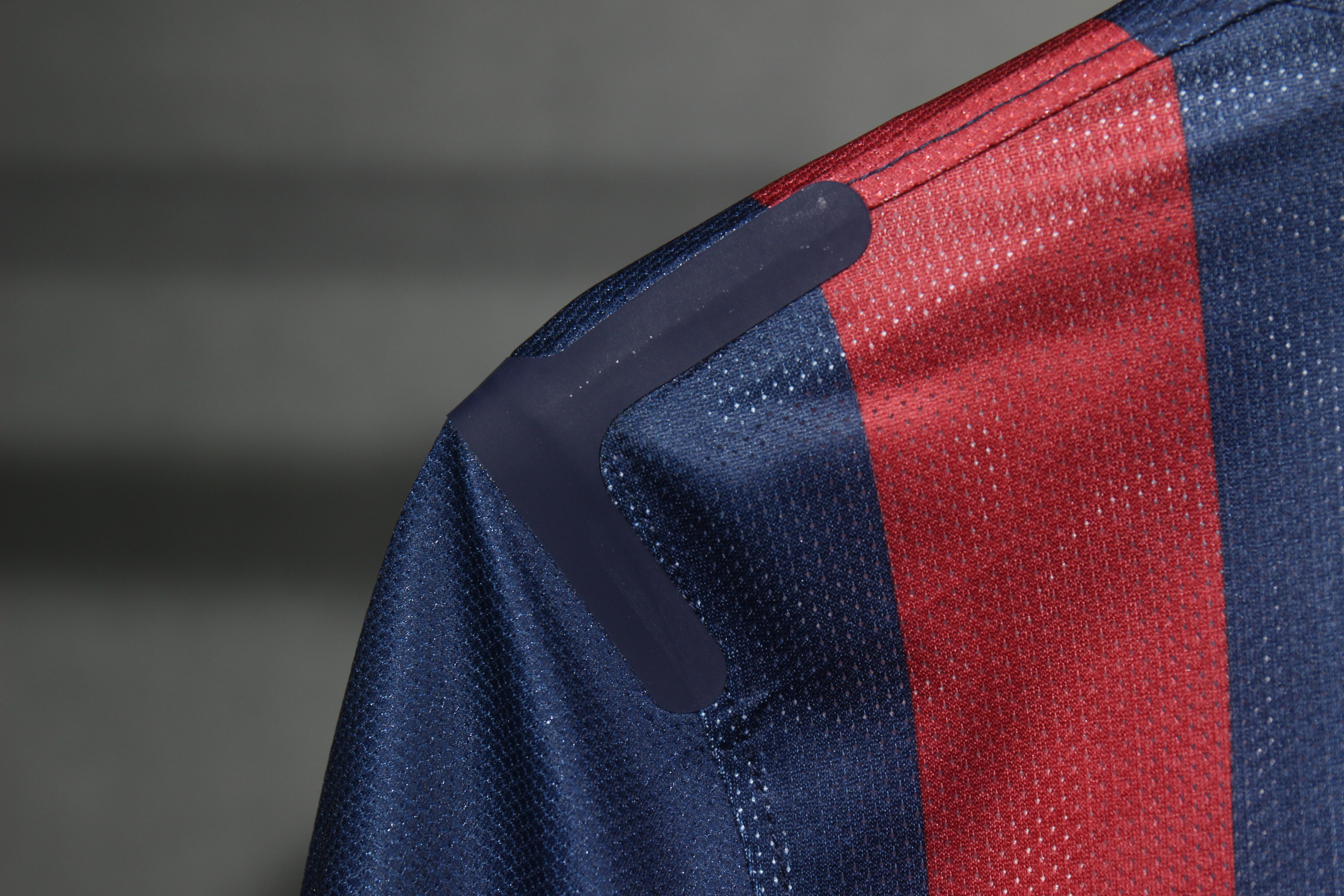13-14 Barcelona Home Retro Jersey Player Version - view 4