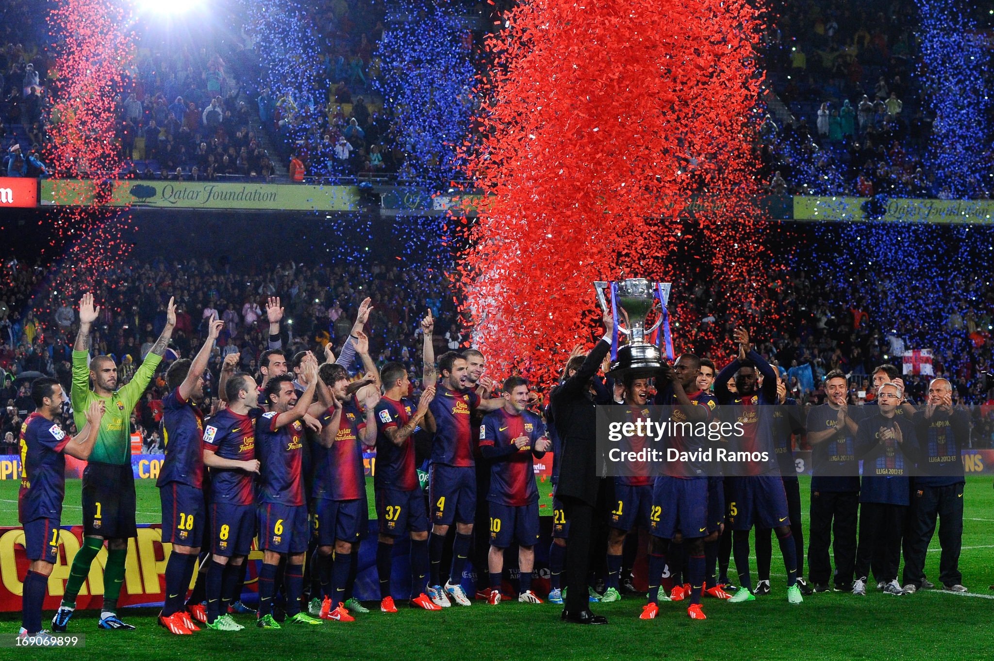 12-13 Barcelona Home Retro Jersey Player Version - view 15