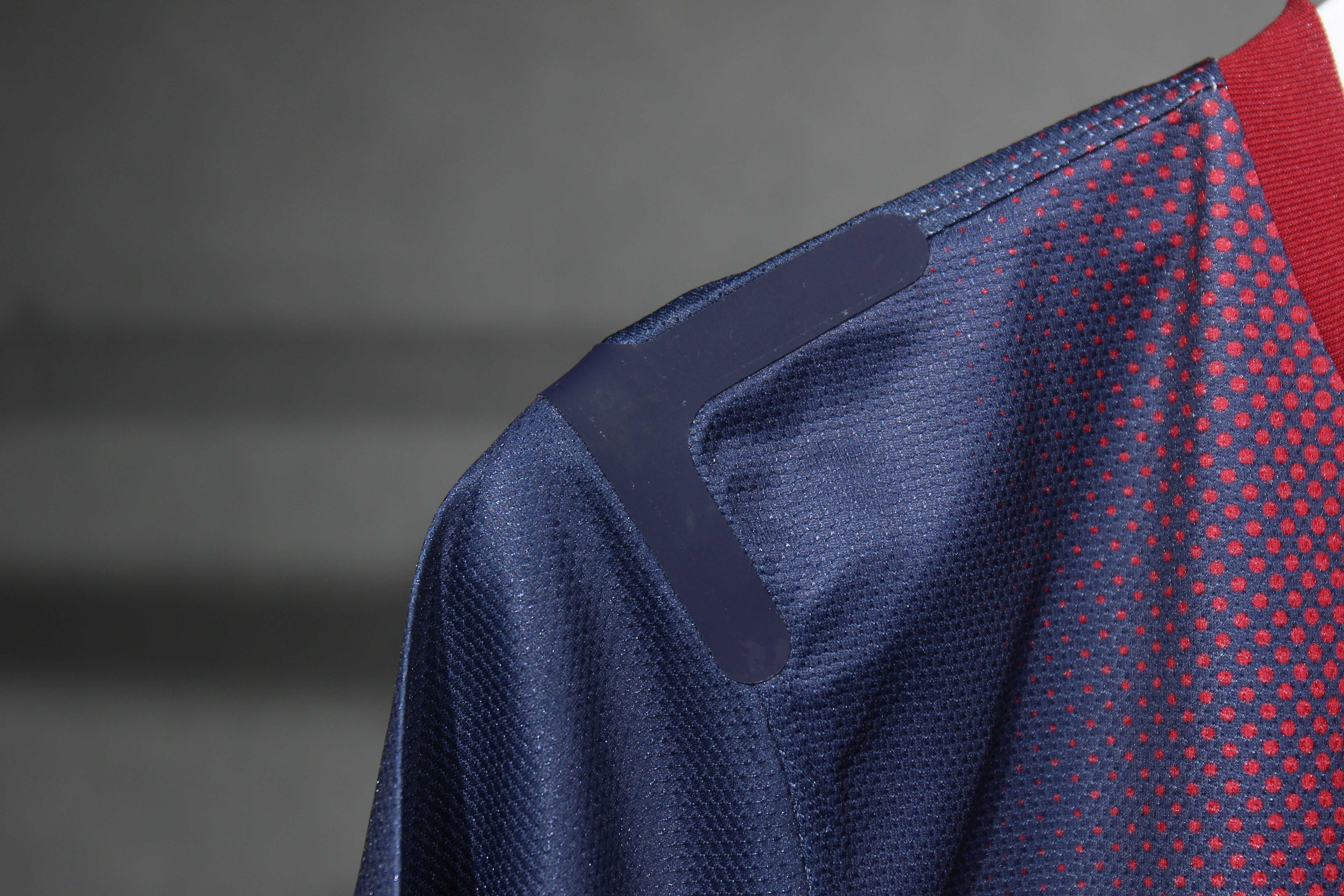 12-13 Barcelona Home Retro Jersey Player Version - view 9