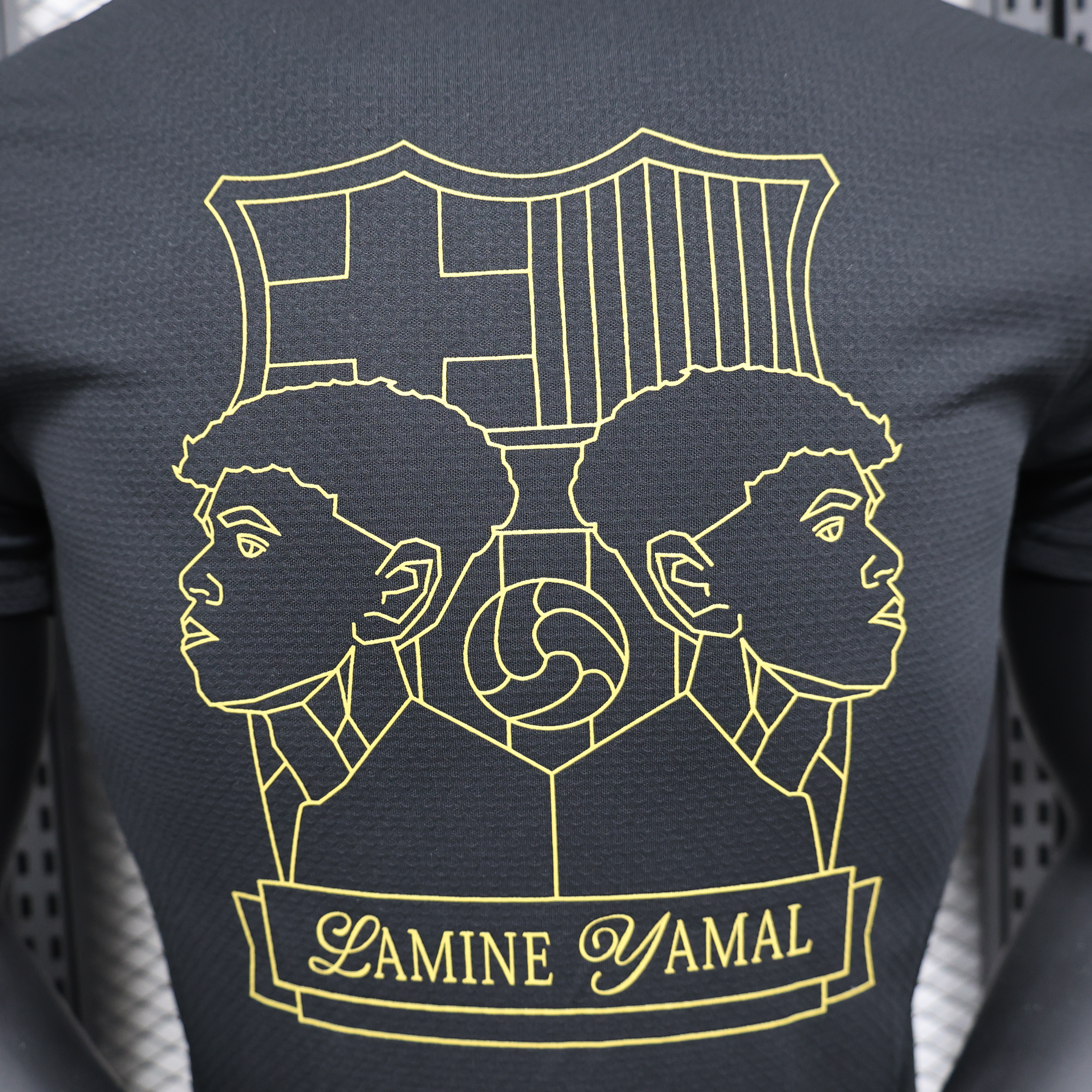 24-25 Barcelona LAMINE YAMAL Black Soccer Jersey Player Version - view 5