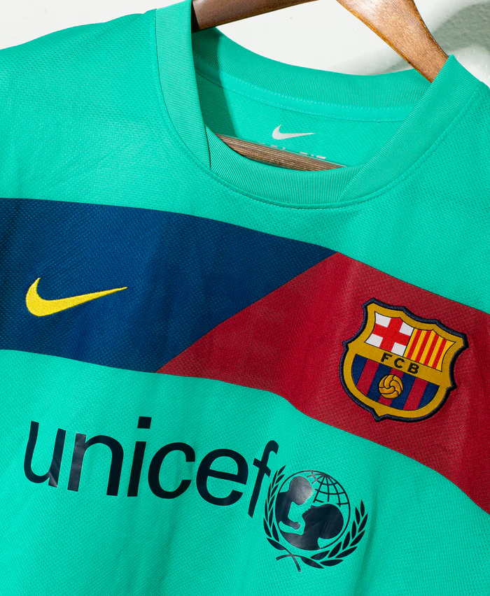 11-12 Barcelona Third Away Retro Jersey - view 5