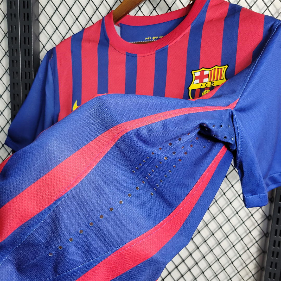 11-12 Barcelona Home Retro Jersey - view 5