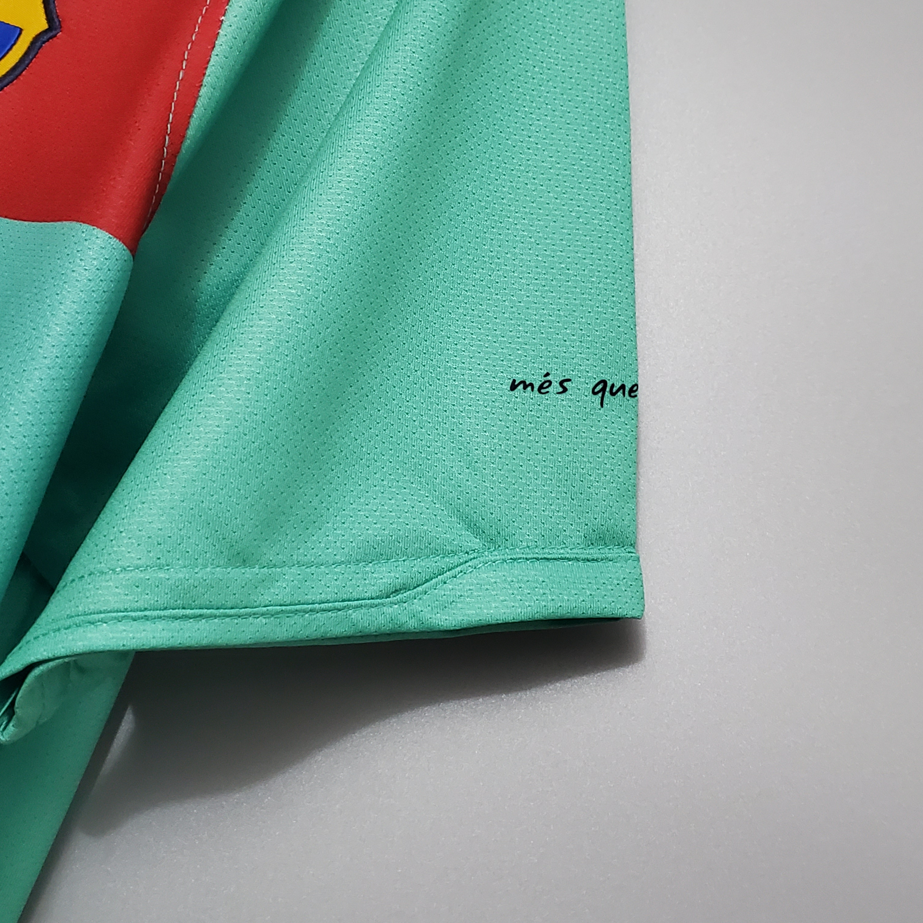10-11 Barcelona Away Retro Jersey - view 11