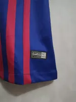 18-19 Barcelona Home Retro Jersey - view 4