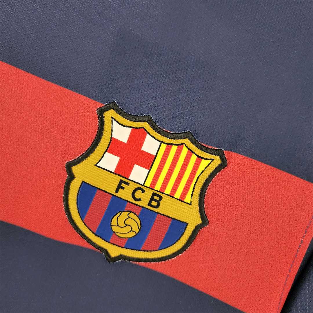 15-16 Barcelona Home Retro Jersey - view 5